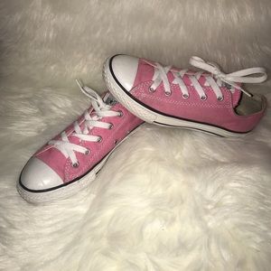 Converse Low